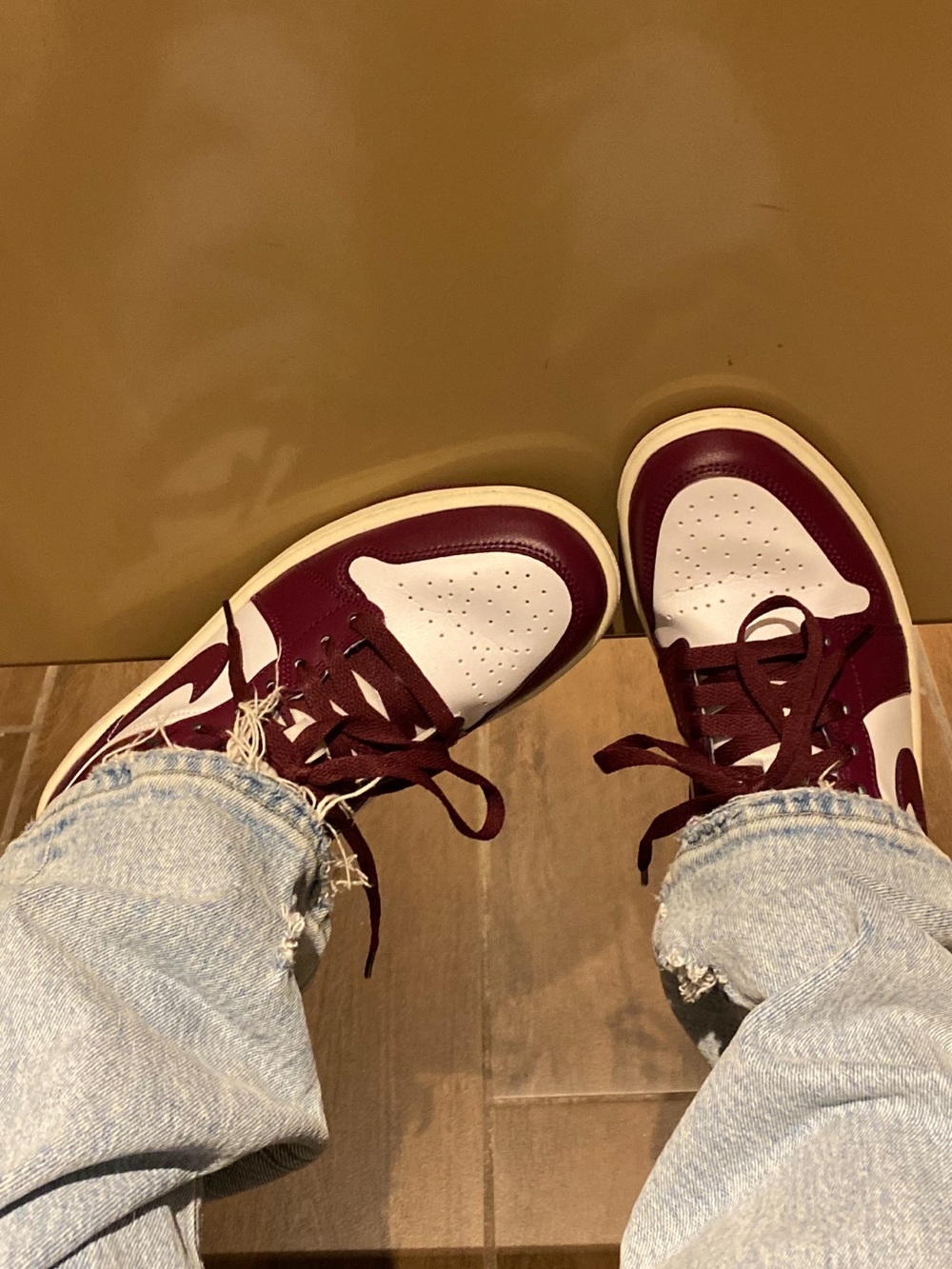 Nike White and Burgundy Low-Top Sneakers